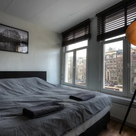 호텔 Canal View 2*