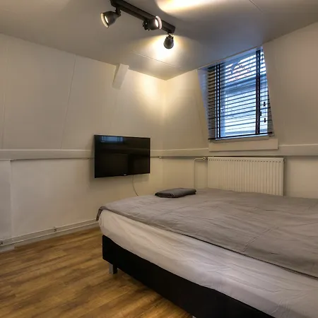 Canal View 호텔 2*